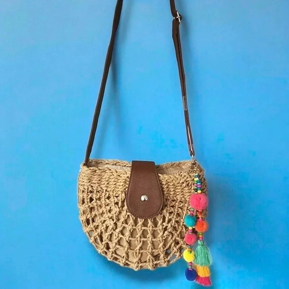 ๐๏ธTrendy Straw Boho Style Summer Crossbody Bag Cute Small Size Colorful Tassels - Picture 4 of 13